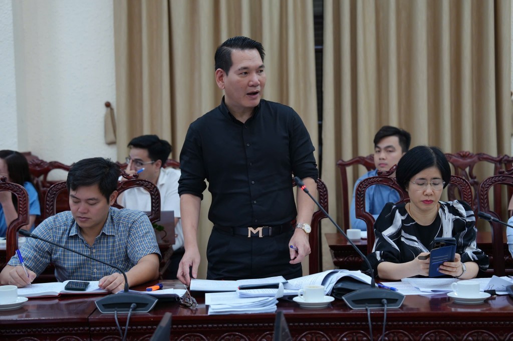 Đơn giản hóa thủ tục thi hành án và thủ tục hành chính, đẩy mạnh nội dung phân cấp, phân quyền trong công tác thi hành án dân sự