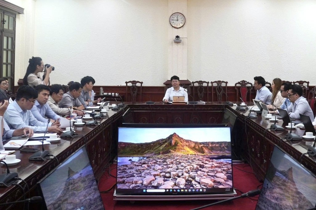 Toàn cảnh buổi làm việc