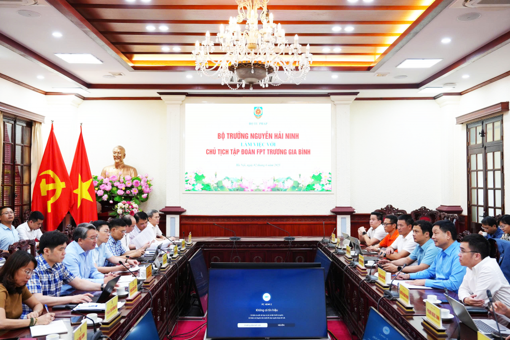 Tập đoàn FPT quyết tâm đồng hành cùng Bộ Tư pháp trong triển khai các nhiệm vụ chuyển đổi số