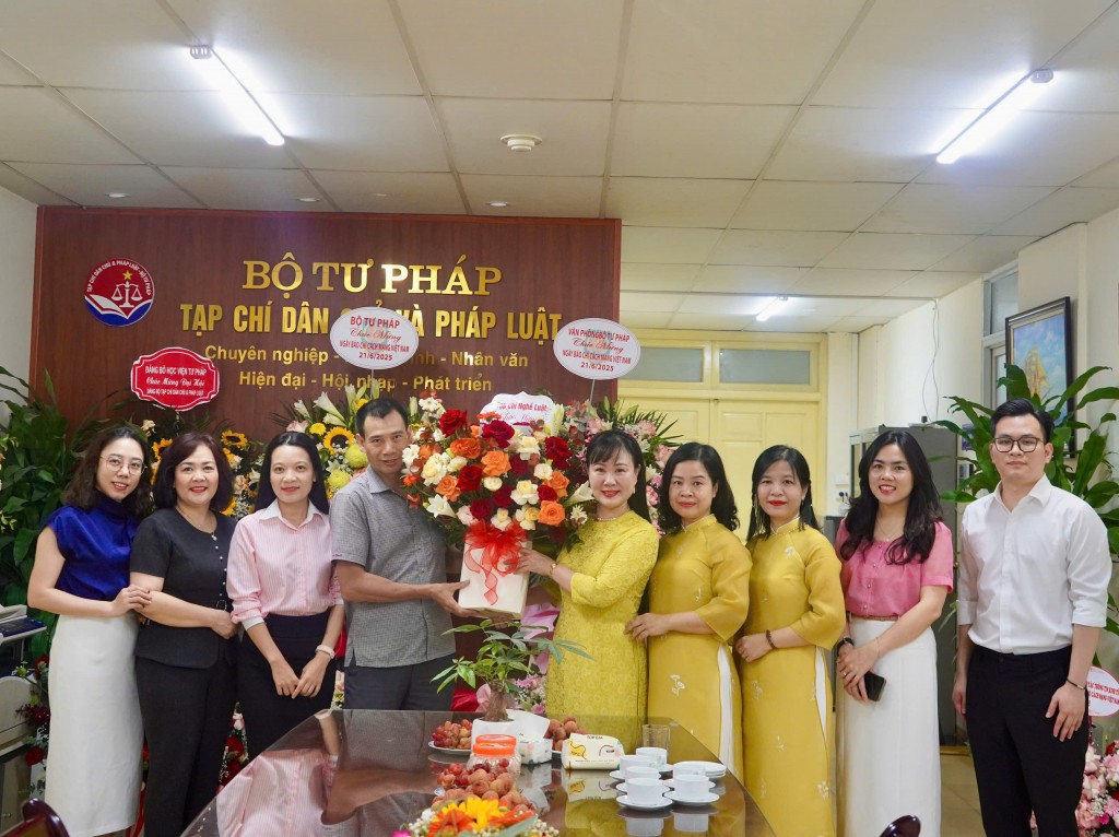 Thứ trưởng Nguyễn Thanh Ngọc chúc mừng Tạp chí Dân chủ và Pháp luật nhân kỷ niệm 100 năm Ngày Báo chí cách mạng Việt Nam