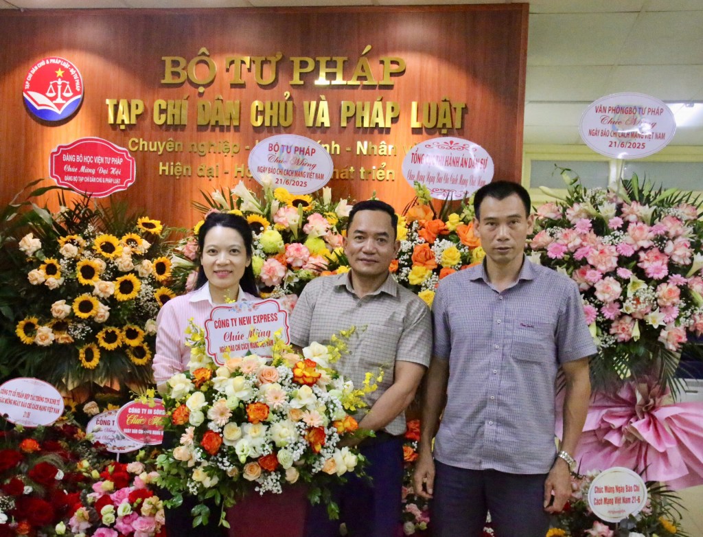 Thứ trưởng Nguyễn Thanh Ngọc chúc mừng Tạp chí Dân chủ và Pháp luật nhân kỷ niệm 100 năm Ngày Báo chí cách mạng Việt Nam