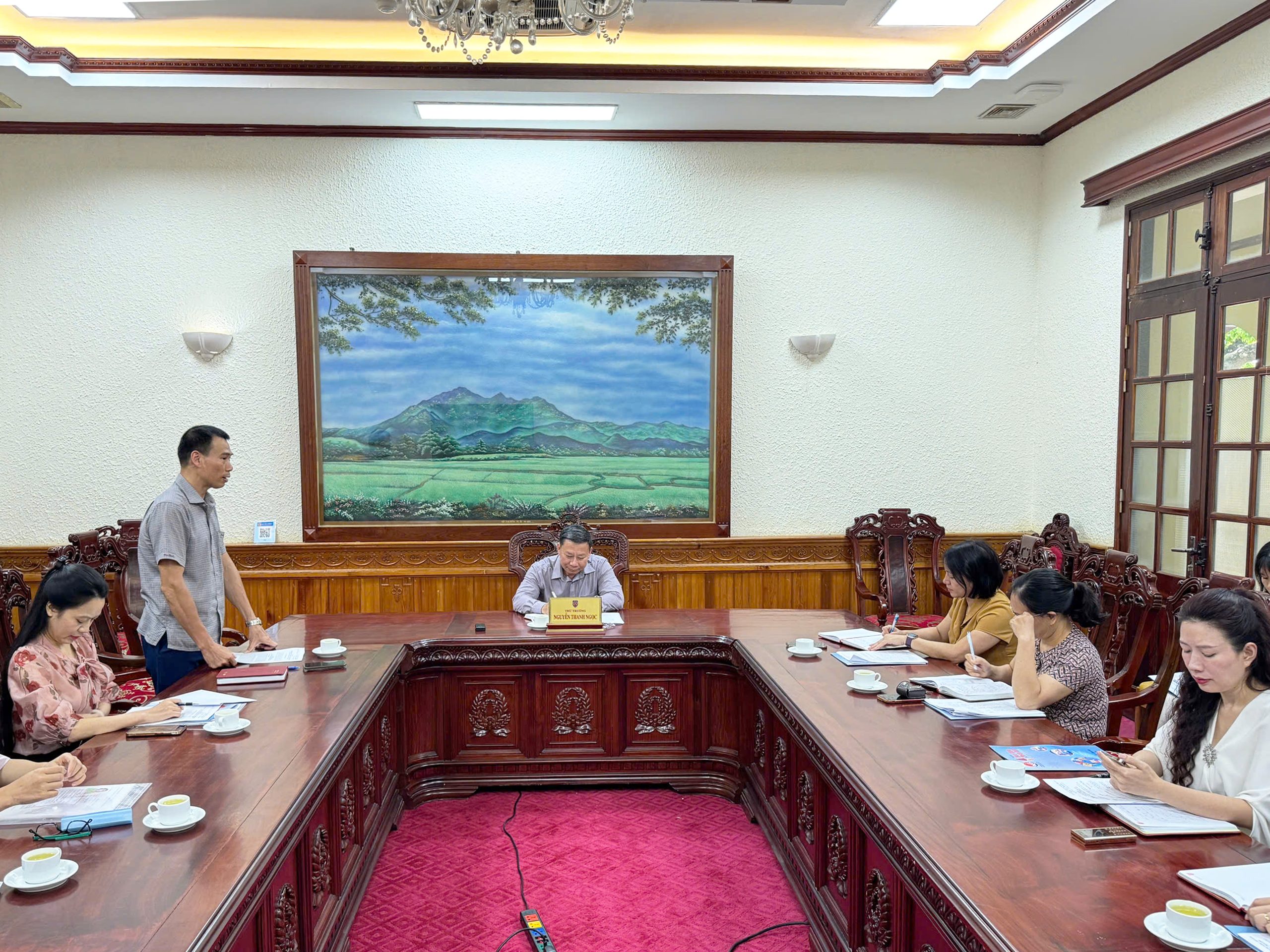 Thứ trưởng Bộ Tư pháp Nguyễn Thanh Ngọc làm việc với Tạp chí Dân chủ và Pháp luật về kết quả công tác 06 tháng đầu năm 2025