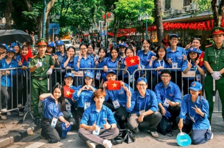 Thanh niên Thủ đô tràn đầy nhiệt huyết, đồng hành cùng Lễ diễu binh, diễu hành A80