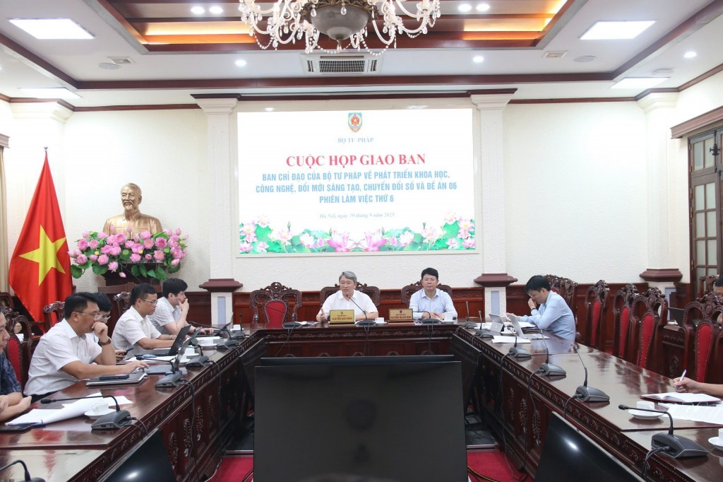 Bộ Tư pháp đẩy mạnh triển khai các nhiệm vụ trọng tâm về chuyển đổi số và ứng dụng trí tuệ nhân tạo