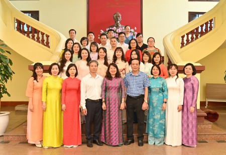 Kiện toàn tổ chức bộ máy và phát triển nhân lực Bộ, ngành Tư pháp đáp ứng yêu cầu phát triển của đất nước trong kỷ nguyên mới