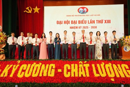 Trường Đại học Luật Hà Nội - Trường trọng điểm đào tạo cán bộ về pháp luật cho ngành Tư pháp và đất nước