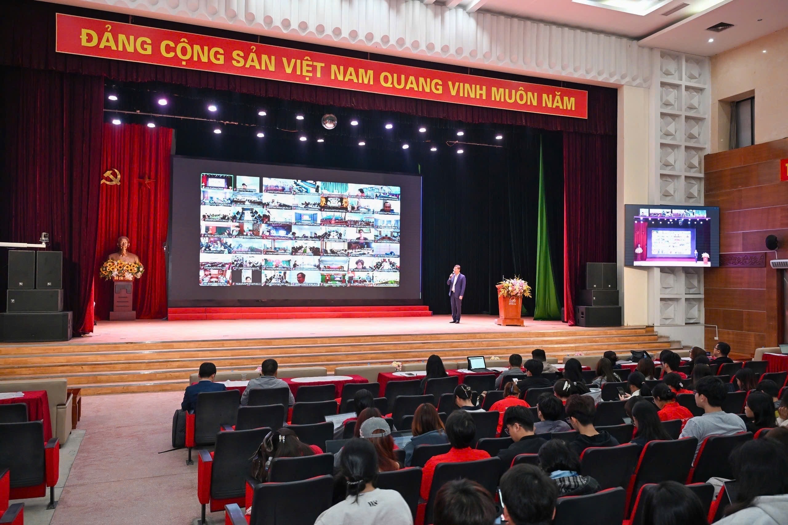 Trang bị kiến thức mô hình chuyển đổi số báo chí hiệu quả - Yêu cầu cấp thiết trong kỷ nguyên số