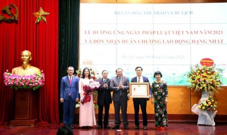 Vai trò của Bộ Tư pháp trong xây dựng, hoàn thiện thể chế, thi hành pháp luật và đào tạo, bồi dưỡng nguồn nhân lực cho ngành Văn hóa, Thể thao và Du lịch