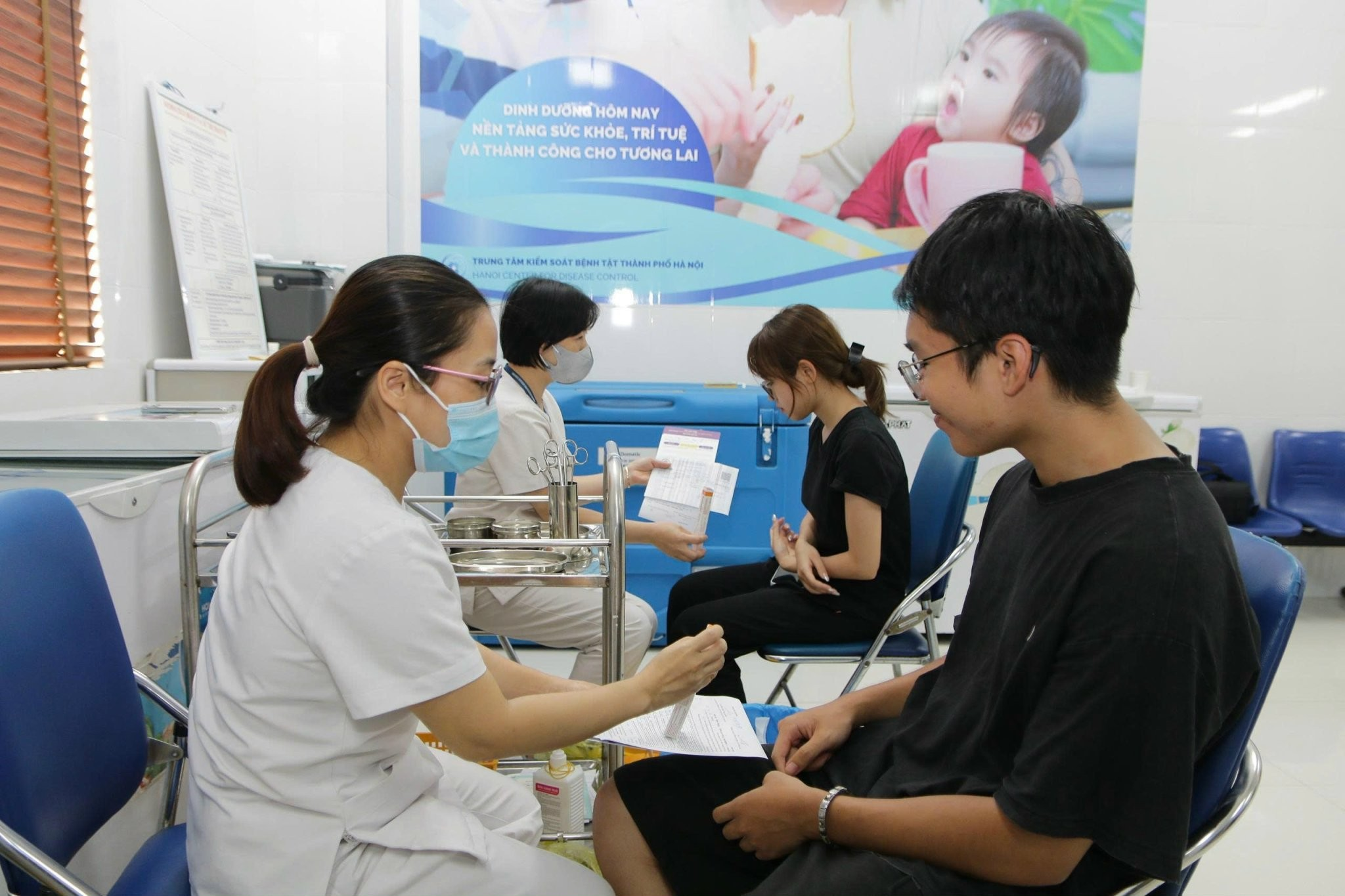CDC Hà Nội cung cấp dịch vụ tiêm chủng an toàn, hiệu quả cho người dân