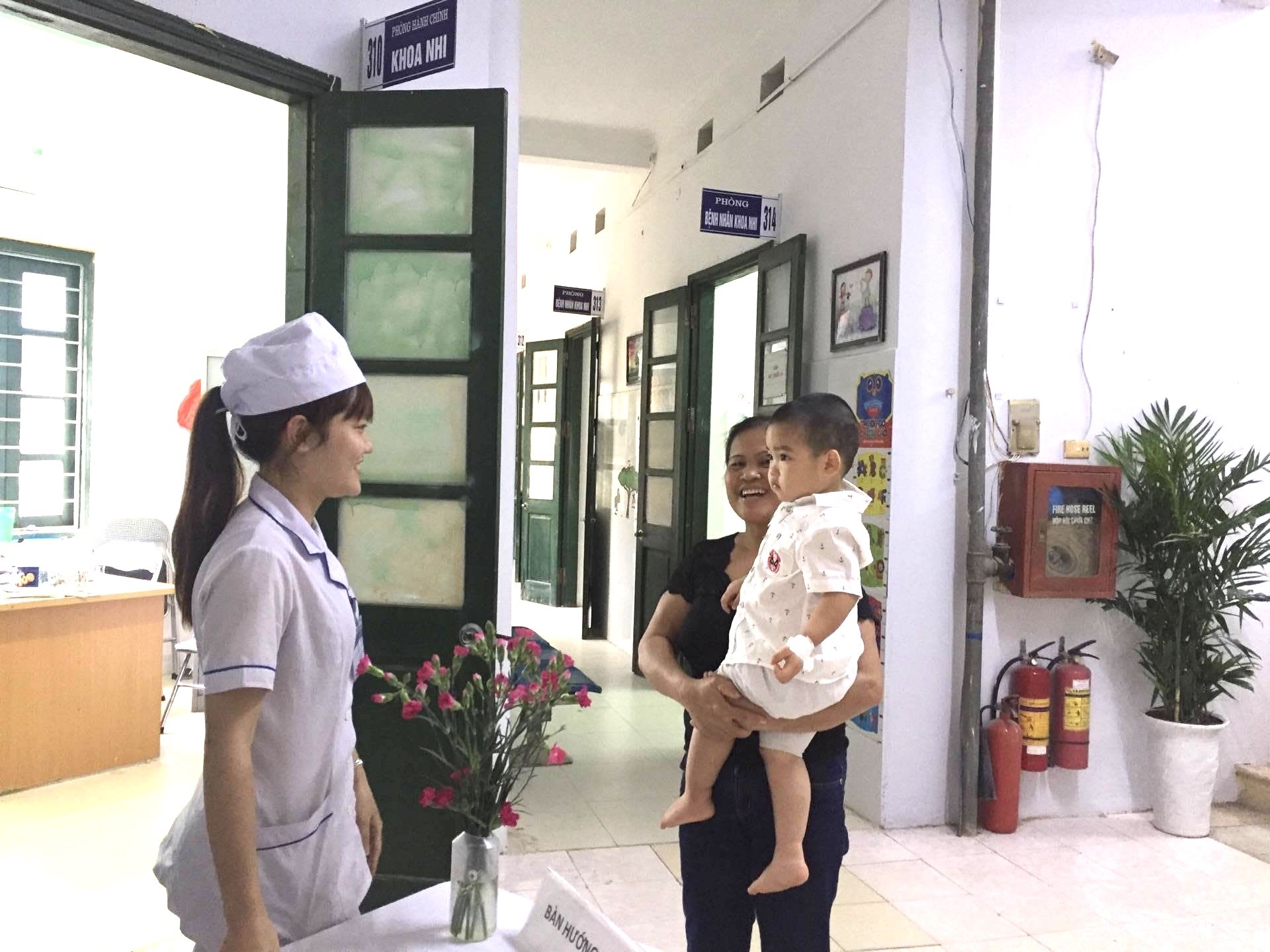 Đẩy mạnh tiếp cận dịch vụ y tế chất lượng cho người dân đô thị - Từ thực tiễn tại Bệnh viện Nam Thăng Long