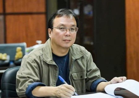 Nguyễn Tiến Thanh - Viết thơ để đi đến tận cùng sự trung thực