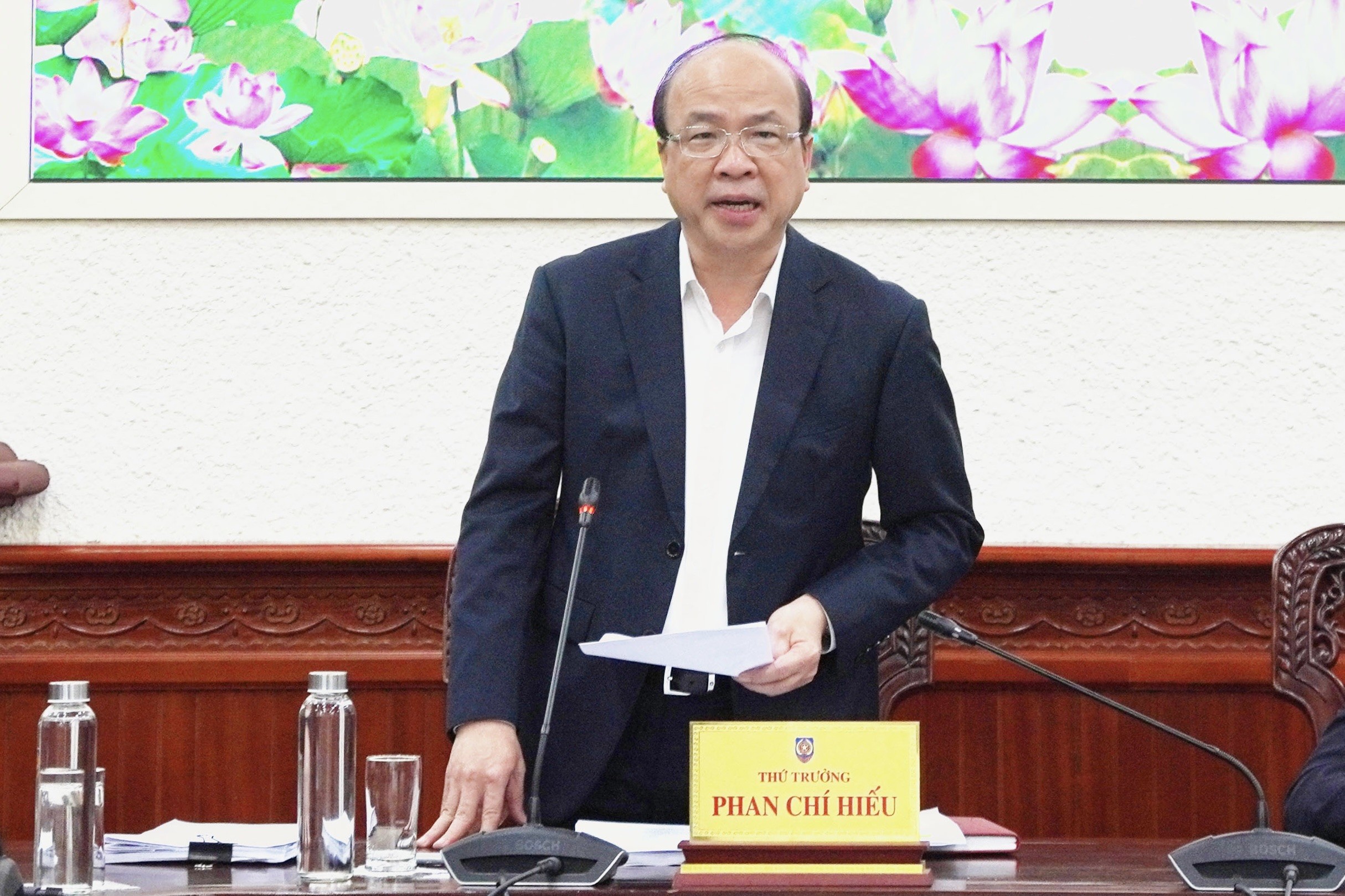 Khẩn trương hoàn thiện nội dung Đề án Định hướng lập pháp nhiệm kỳ Quốc hội khóa XVI