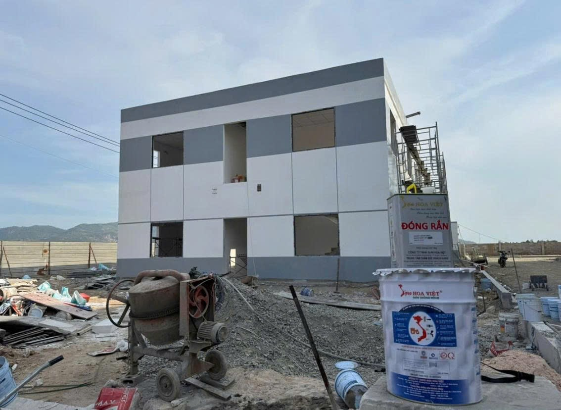 Gạch không nung - Xu hướng vật liệu xanh  và giải pháp hệ sơn thông minh Hoa Việt cho công trình bền vững