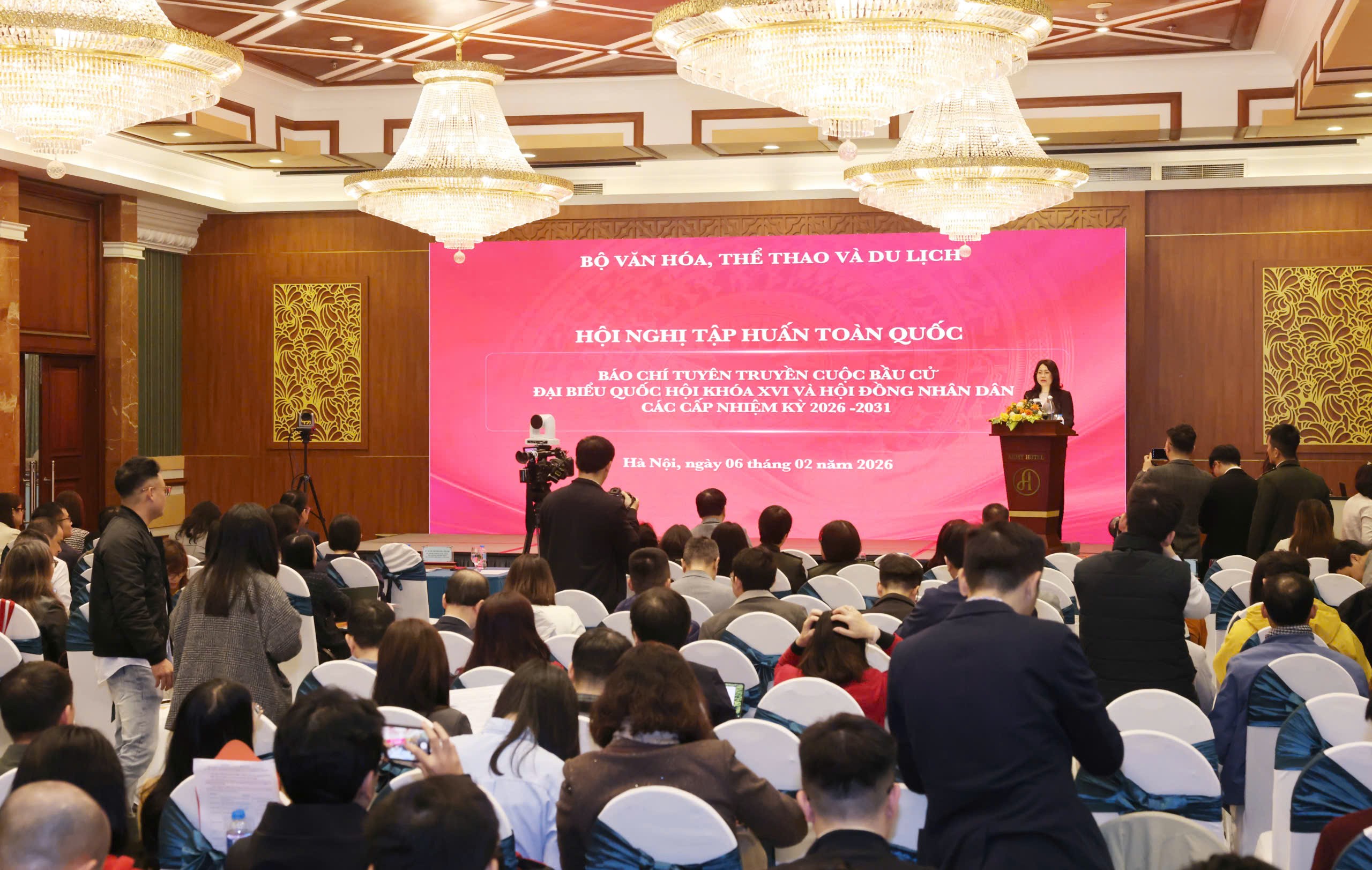 Thông tin, tuyên truyền giữ vai trò đặc biệt quan trọng trong bầu cử