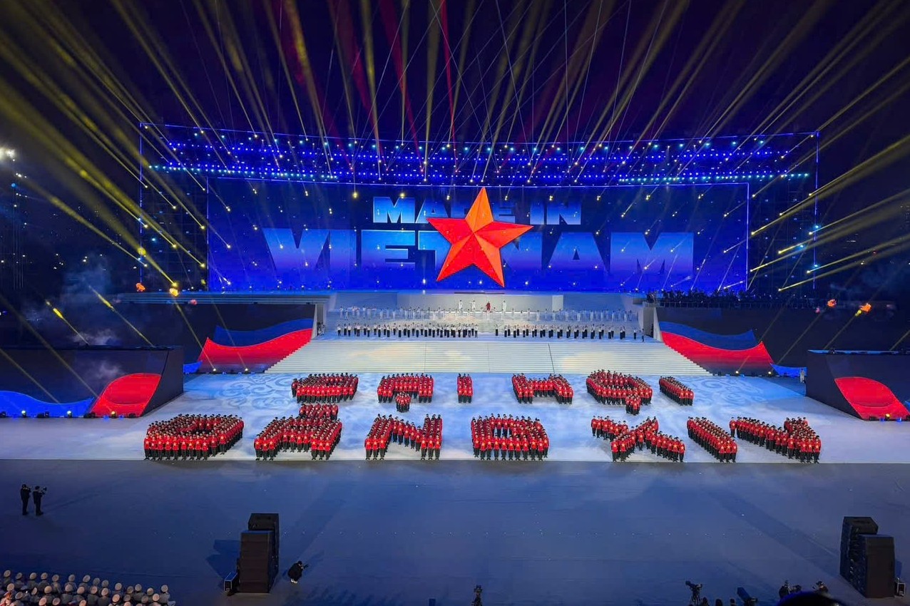 Đảng cùng đất nước vào Xuân - Vững tin bước vào kỷ nguyên mới