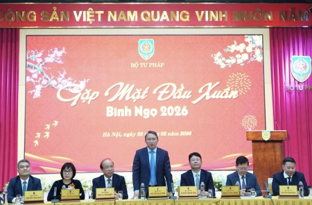 Bộ Tư pháp tổ chức gặp mặt đầu xuân năm Bính Ngọ