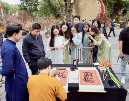 Toàn hệ thống chính trị khẩn trương hoạt động trở lại bình thường ngay sau kỳ nghỉ Tết