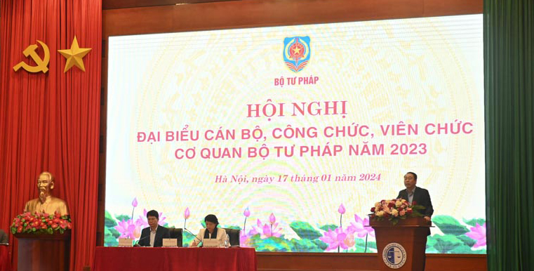 Nâng cao chất lượng đào tạo, bồi dưỡng đội ngũ cán bộ, công chức, viên chức Bộ Tư pháp theo tinh thần Nghị quyết 27-NQ/TW trong 06 tháng đầu năm 2024